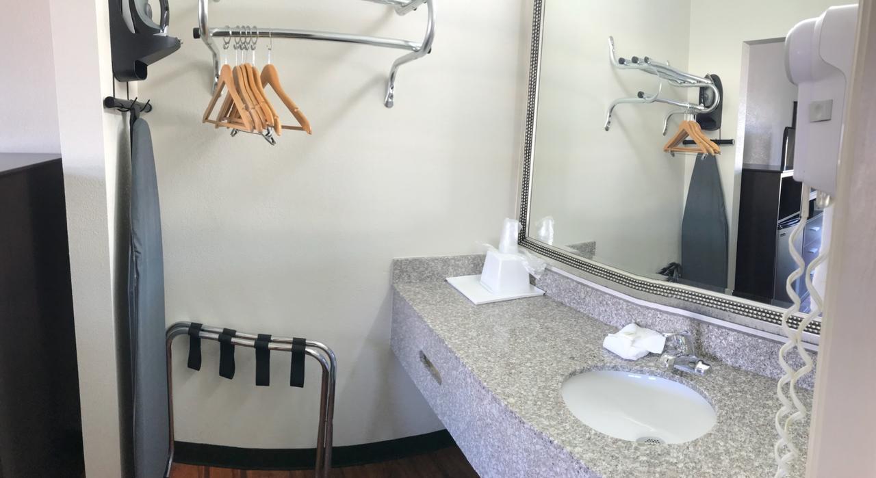 Americas Best Value Inn-Nashville/Airport South Extérieur photo